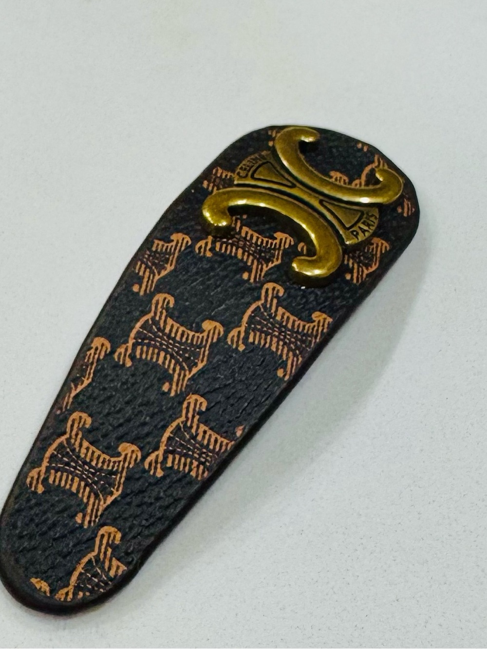 Celine Triomphe Logo Barrette - Picture 4 of 5